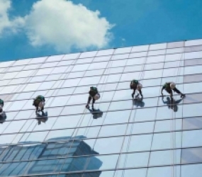 Quy trình lau kính sạch