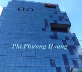 Đội lau kính chuyên nghiệp TPHCM